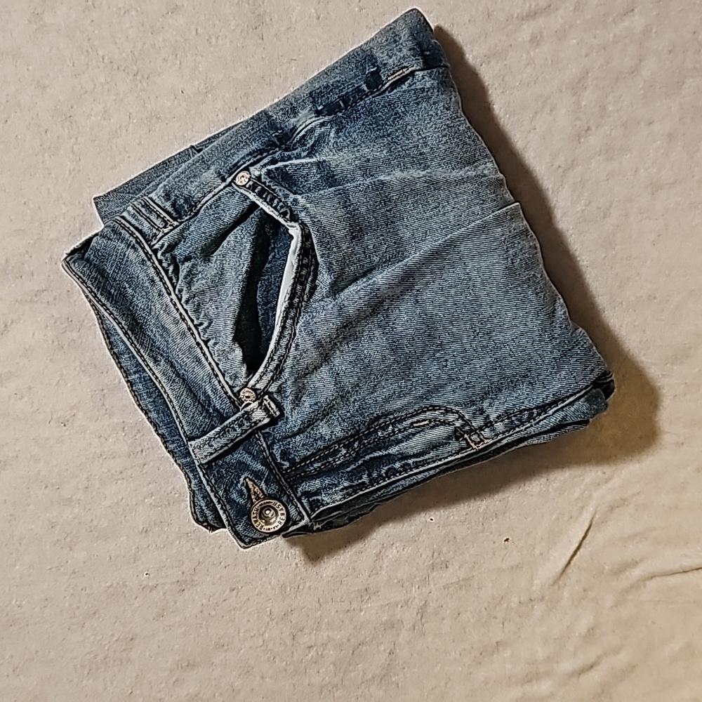 Rewash High Rise Kick Straight Jeans- Medium Blue Black